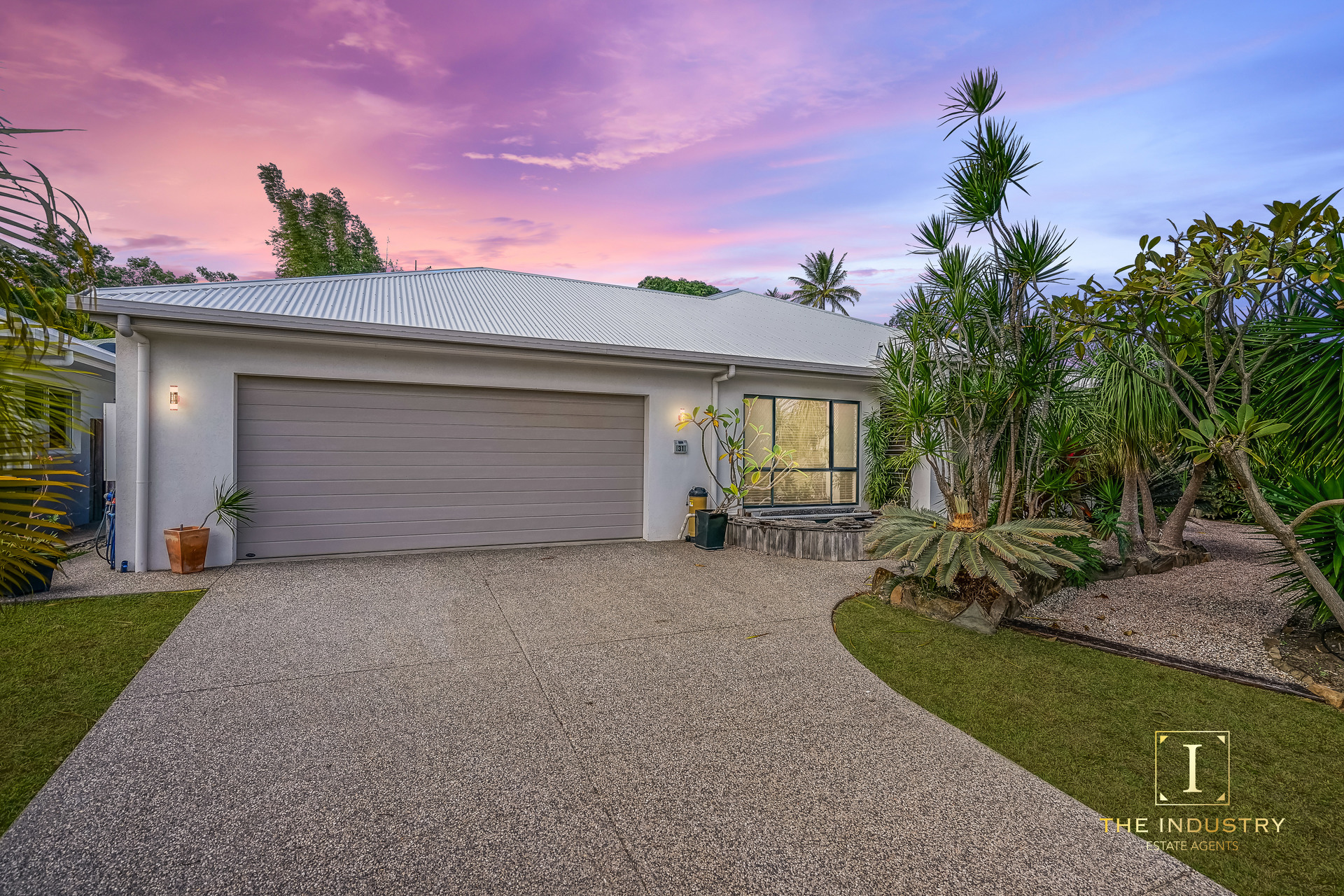 31 Lagoon Drive, Trinity Beach, QLD 4879 AUS