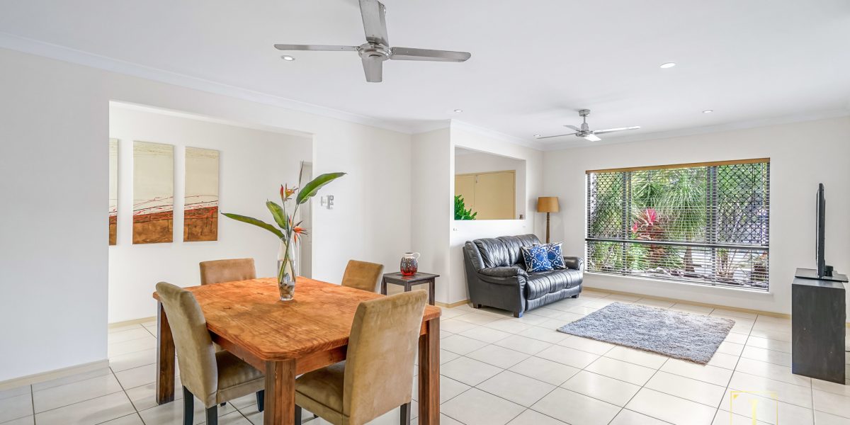 31 Lagoon Drive, Trinity Beach, QLD 4879 AUS