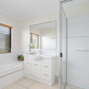 31 Lagoon Drive, Trinity Beach, QLD 4879 AUS