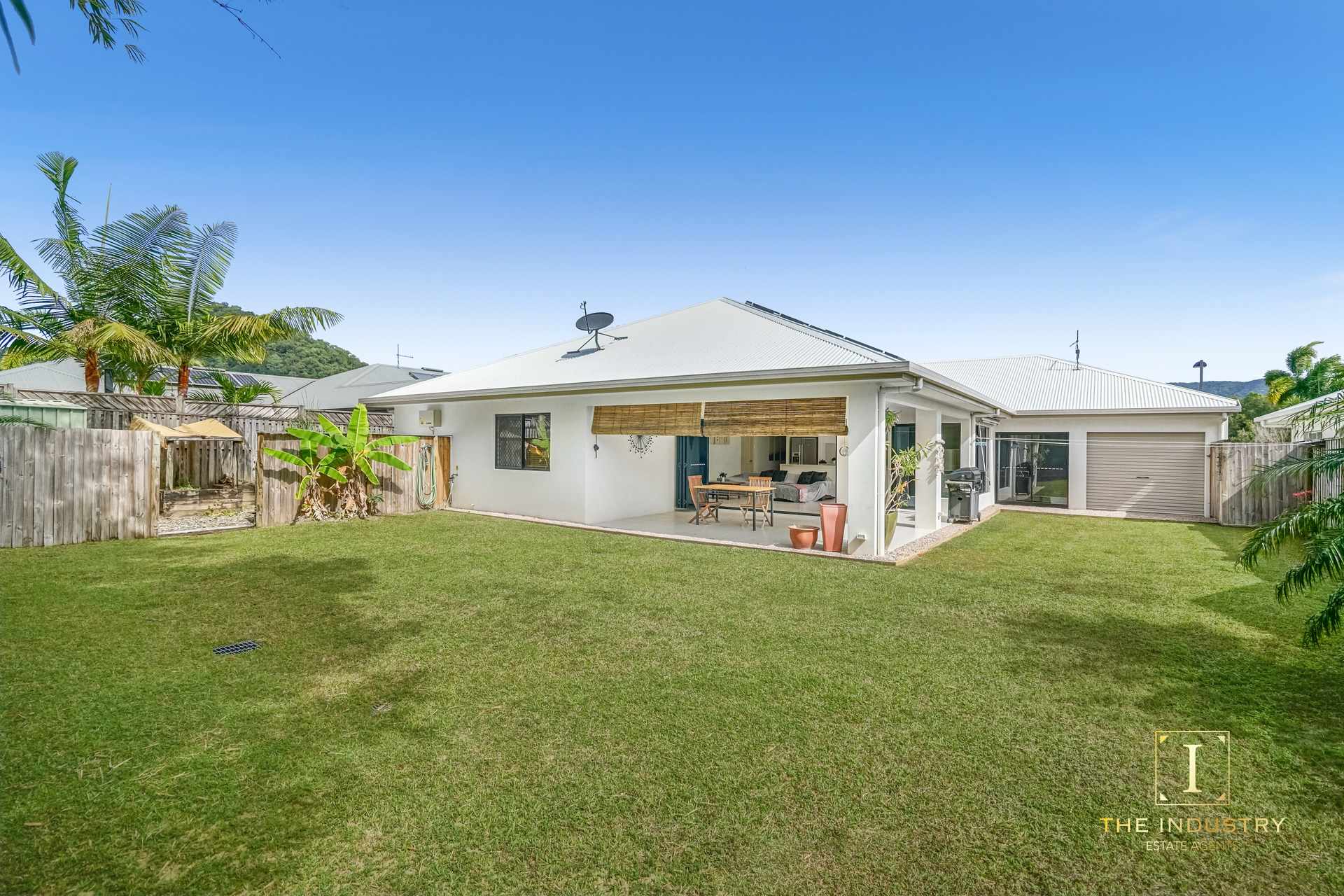 31 Lagoon Drive, Trinity Beach, QLD 4879 AUS