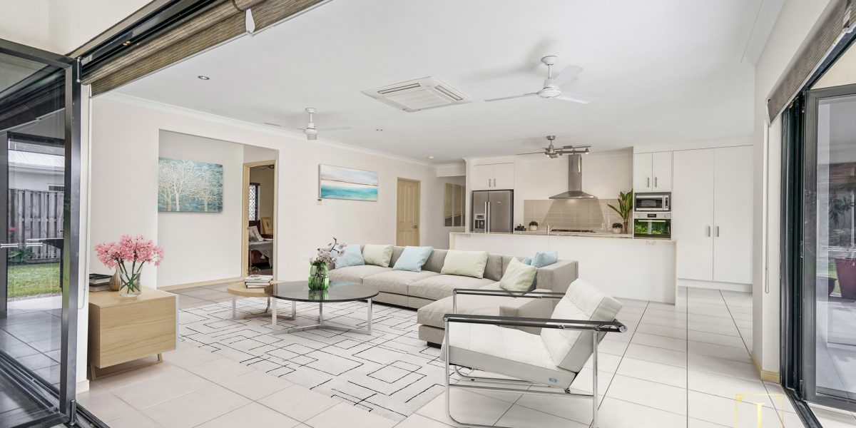 31 Lagoon Drive, Trinity Beach, QLD 4879 AUS