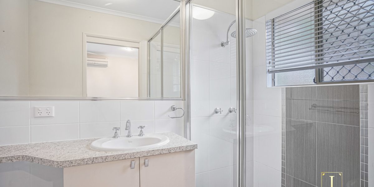 12 Hetherton Street, Smithfield, QLD 4878 AUS