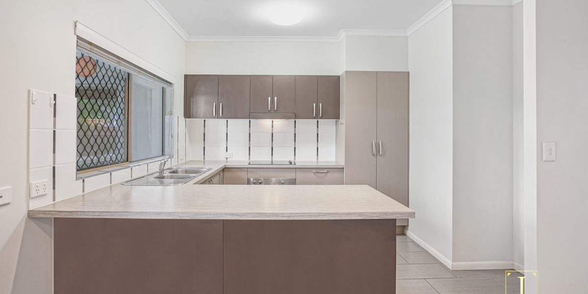 12 Hetherton Street, Smithfield, QLD 4878 AUS
