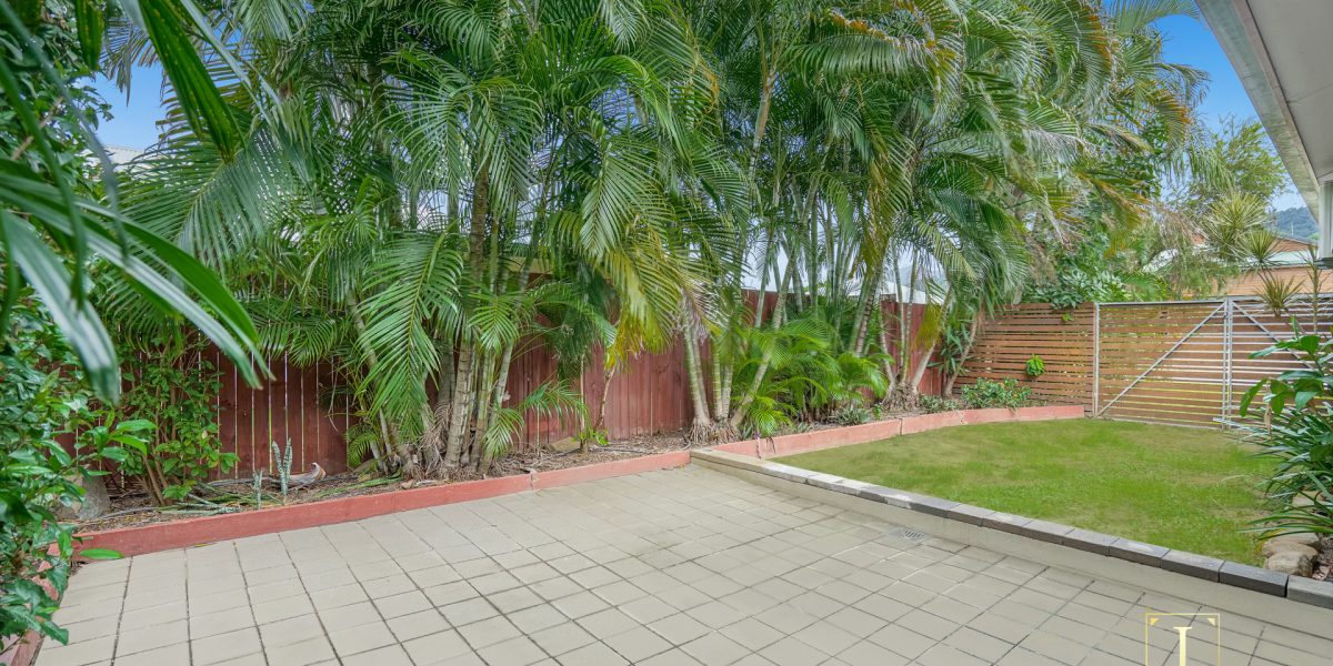 12 Hetherton Street, Smithfield, QLD 4878 AUS