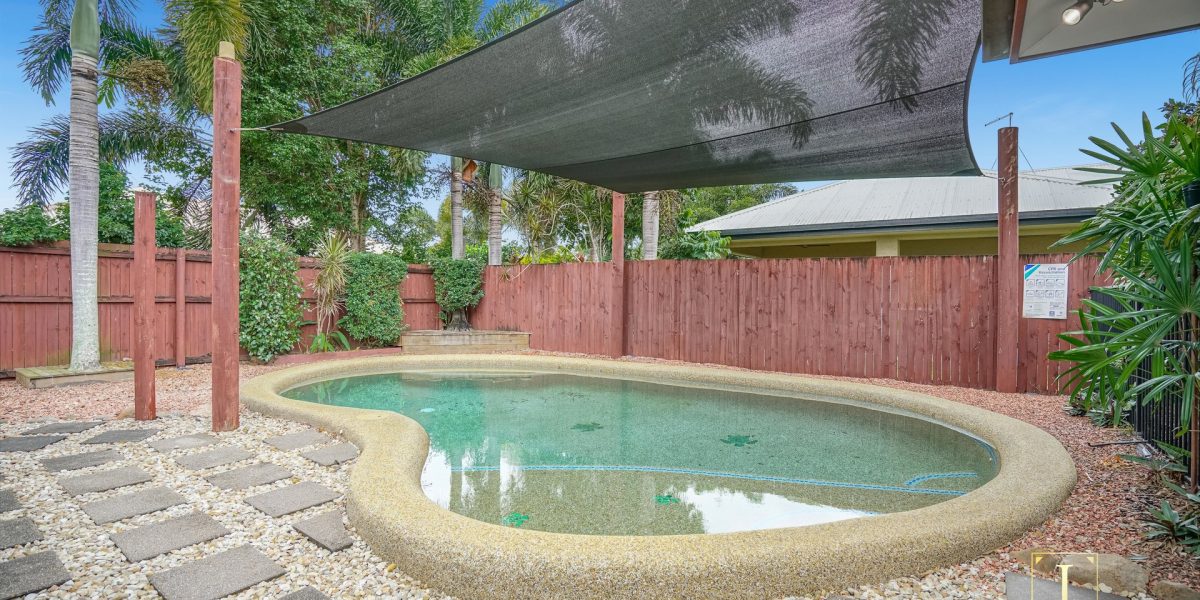 12 Hetherton Street, Smithfield, QLD 4878 AUS
