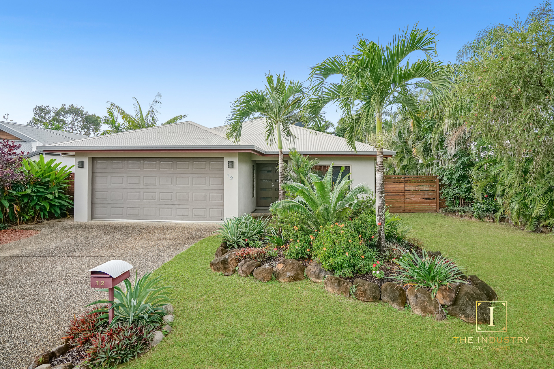 12 Hetherton Street, Smithfield, QLD 4878 AUS