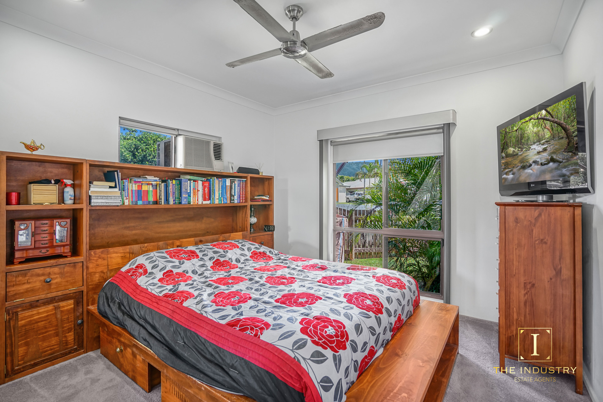 6 Whale Close, Kewarra Beach, QLD 4879 AUS