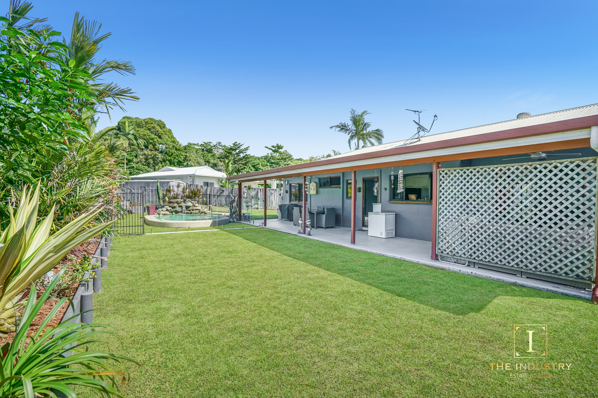 6 Whale Close, Kewarra Beach, QLD 4879 AUS