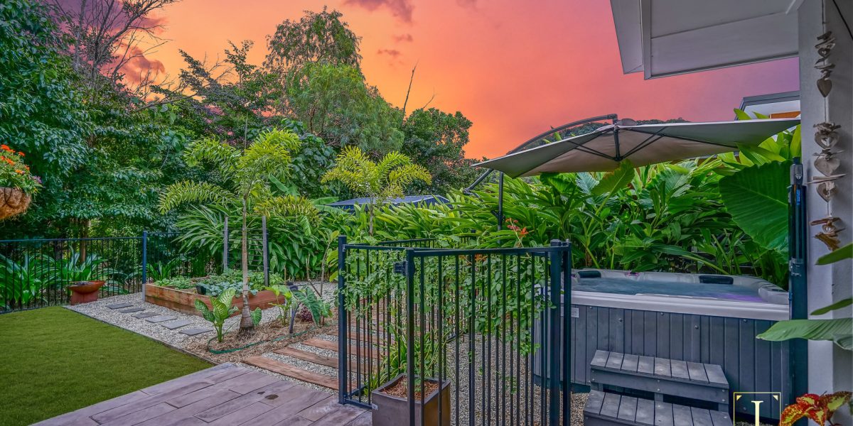 54 Seaways Street, Trinity Beach, QLD 4879 AUS
