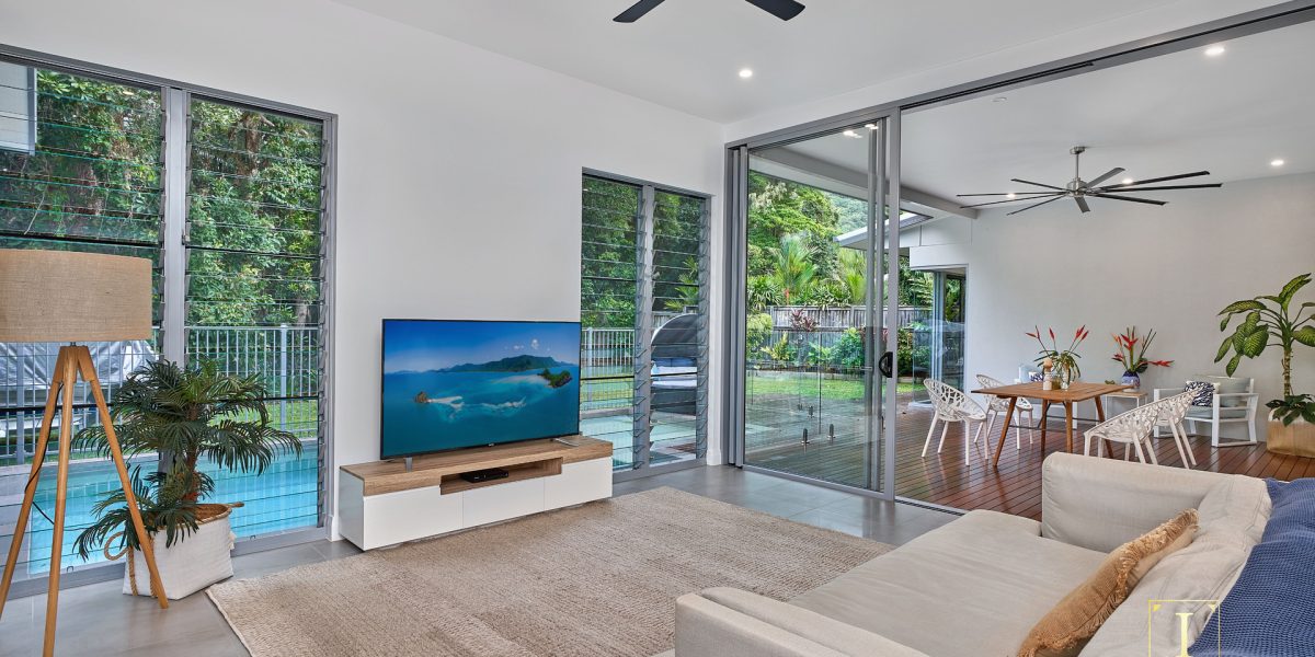 15 Aurelia Road, Palm Cove, QLD 4879 AUS