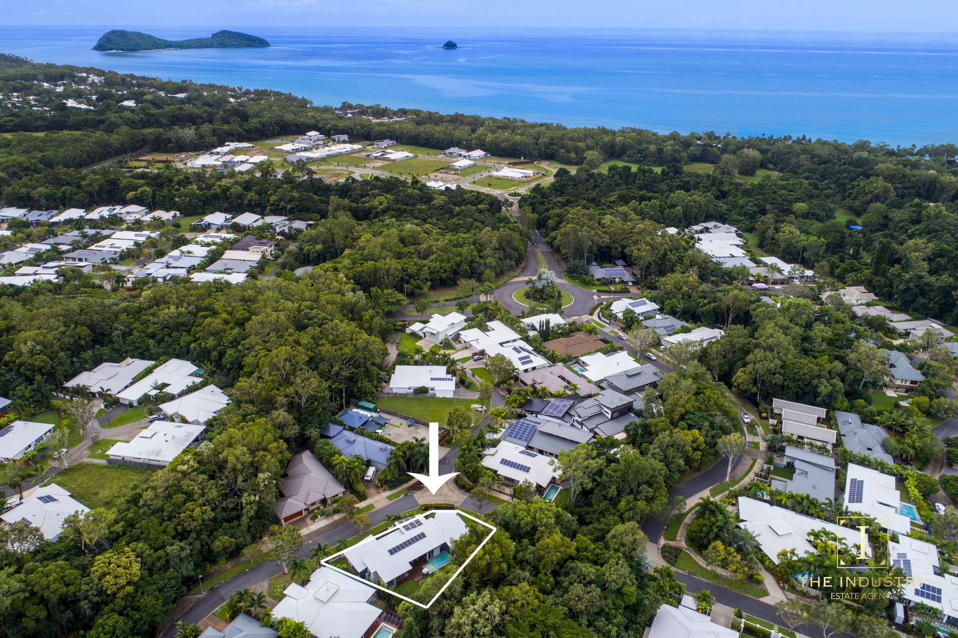 15 Aurelia Road, Palm Cove, QLD 4879 AUS