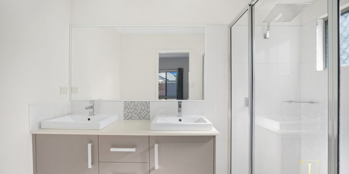 9 Norwood Circuit, Trinity Park, QLD 4879 AUS