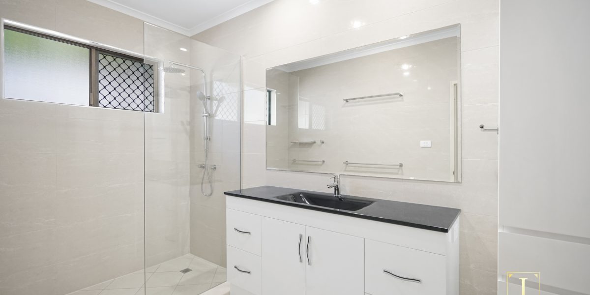 1/7 Academy Close, White Rock, QLD 4868 AUS