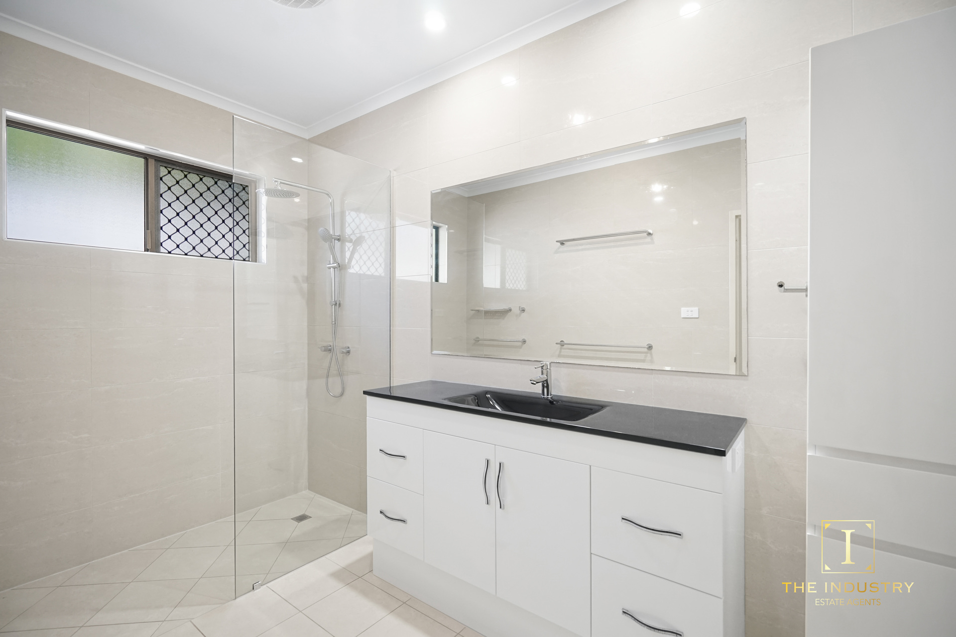 1/7 Academy Close, White Rock, QLD 4868 AUS