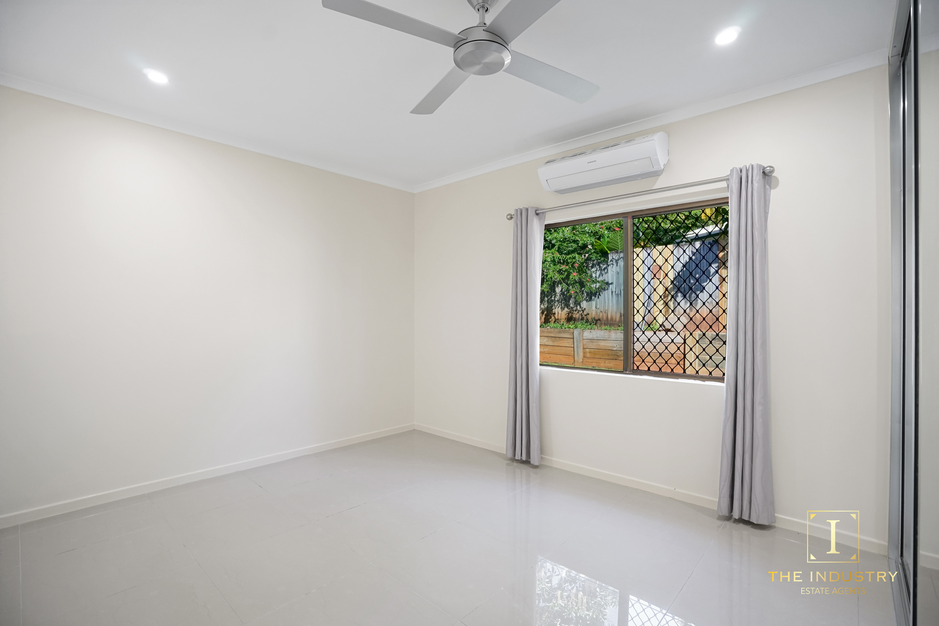 1/7 Academy Close, White Rock, QLD 4868 AUS