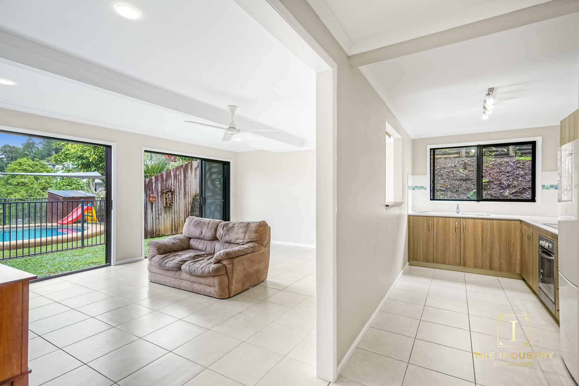 31 Mayflower Street, Mount Sheridan, QLD 4868 AUS