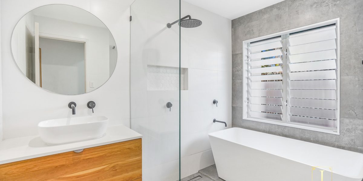 10 Lookout Terrace, Trinity Beach, QLD 4879 AUS