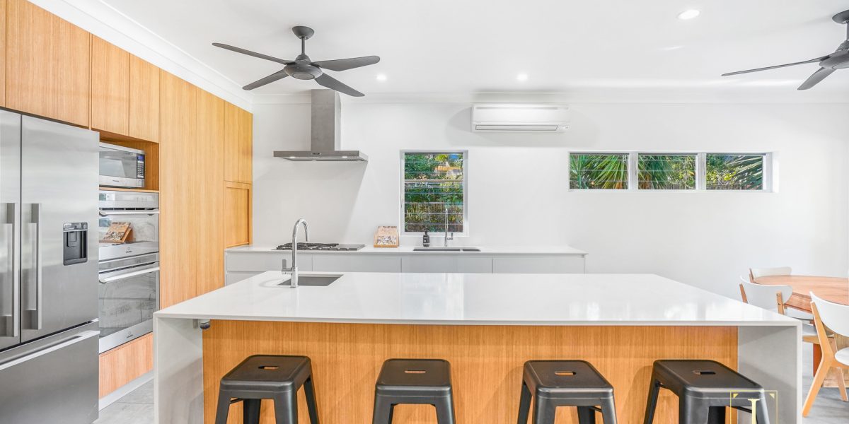 10 Lookout Terrace, Trinity Beach, QLD 4879 AUS