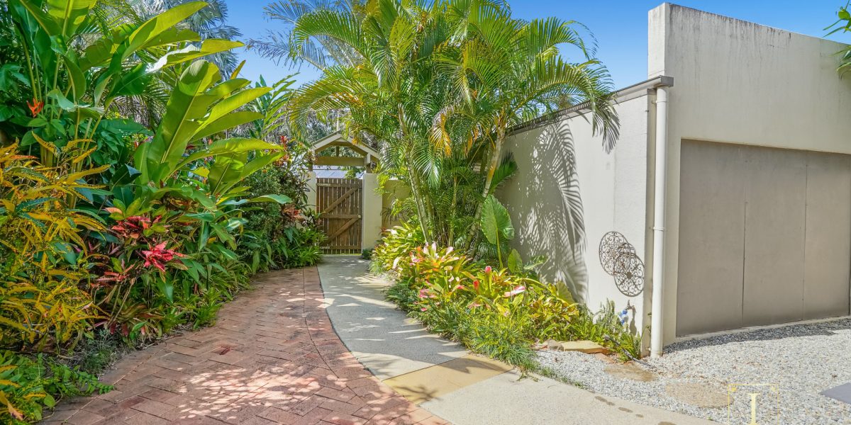 19 MacAlister Place, Smithfield, QLD 4878 AUS