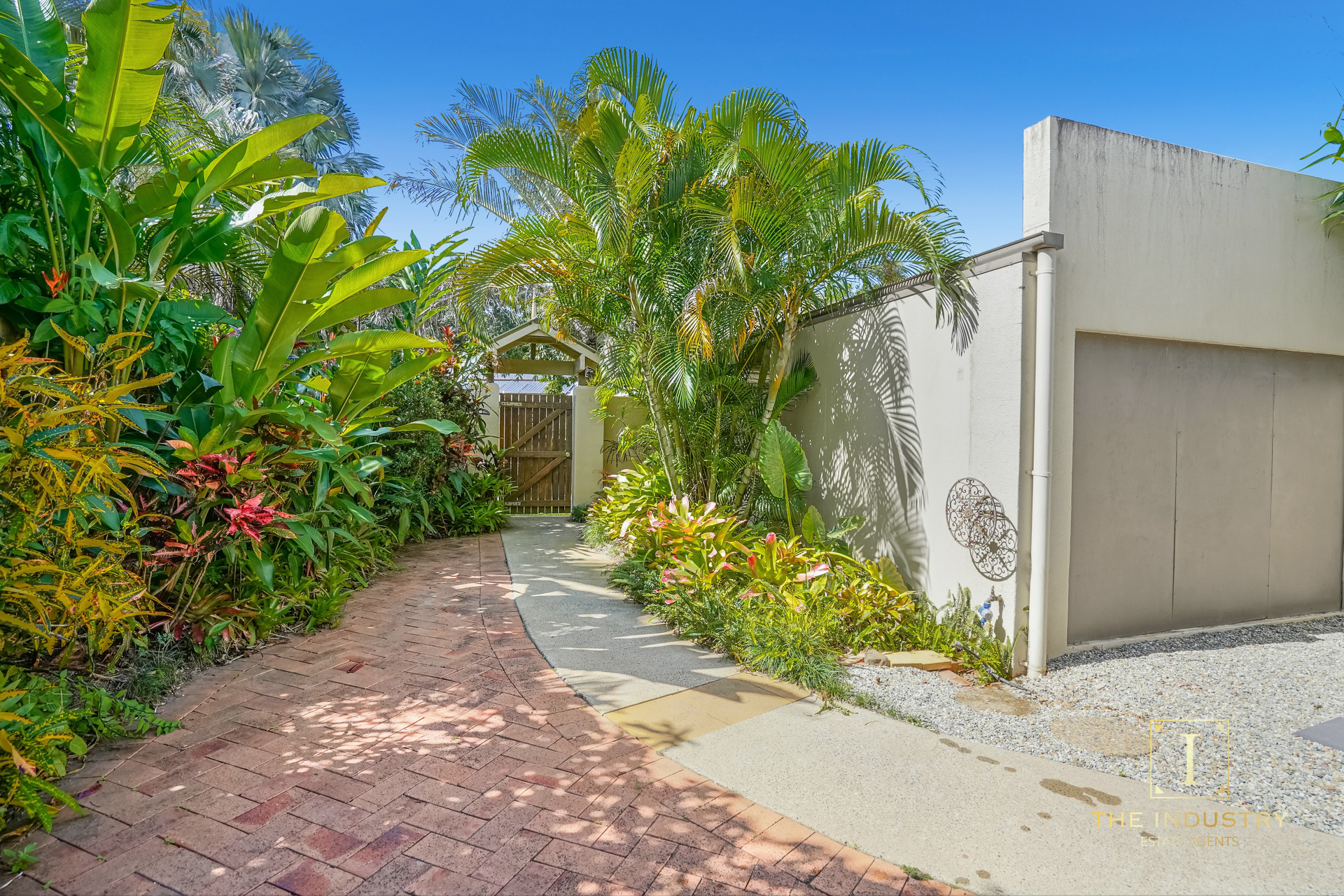 19 MacAlister Place, Smithfield, QLD 4878 AUS