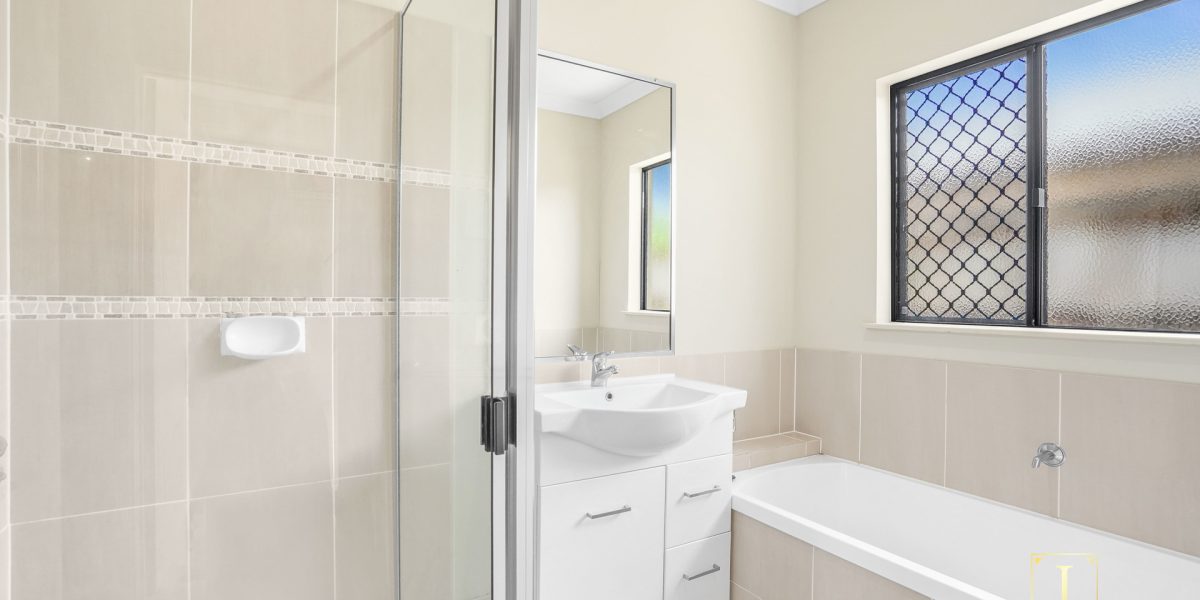 26 Iridescent Drive, Trinity Park, QLD 4879 AUS