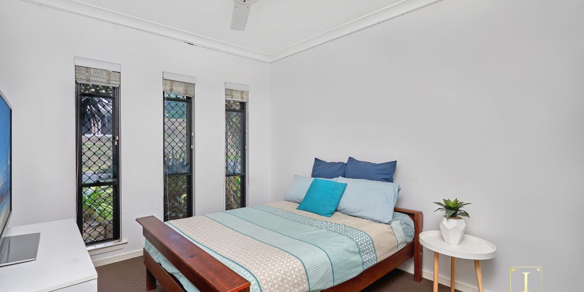 24 Greenvale Close, Smithfield, QLD 4878 AUS