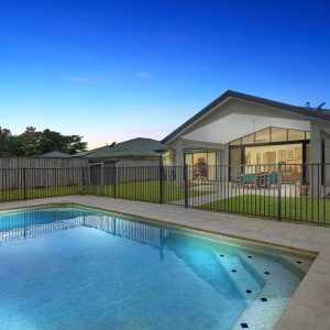24 Greenvale Close, Smithfield, QLD 4878 AUS