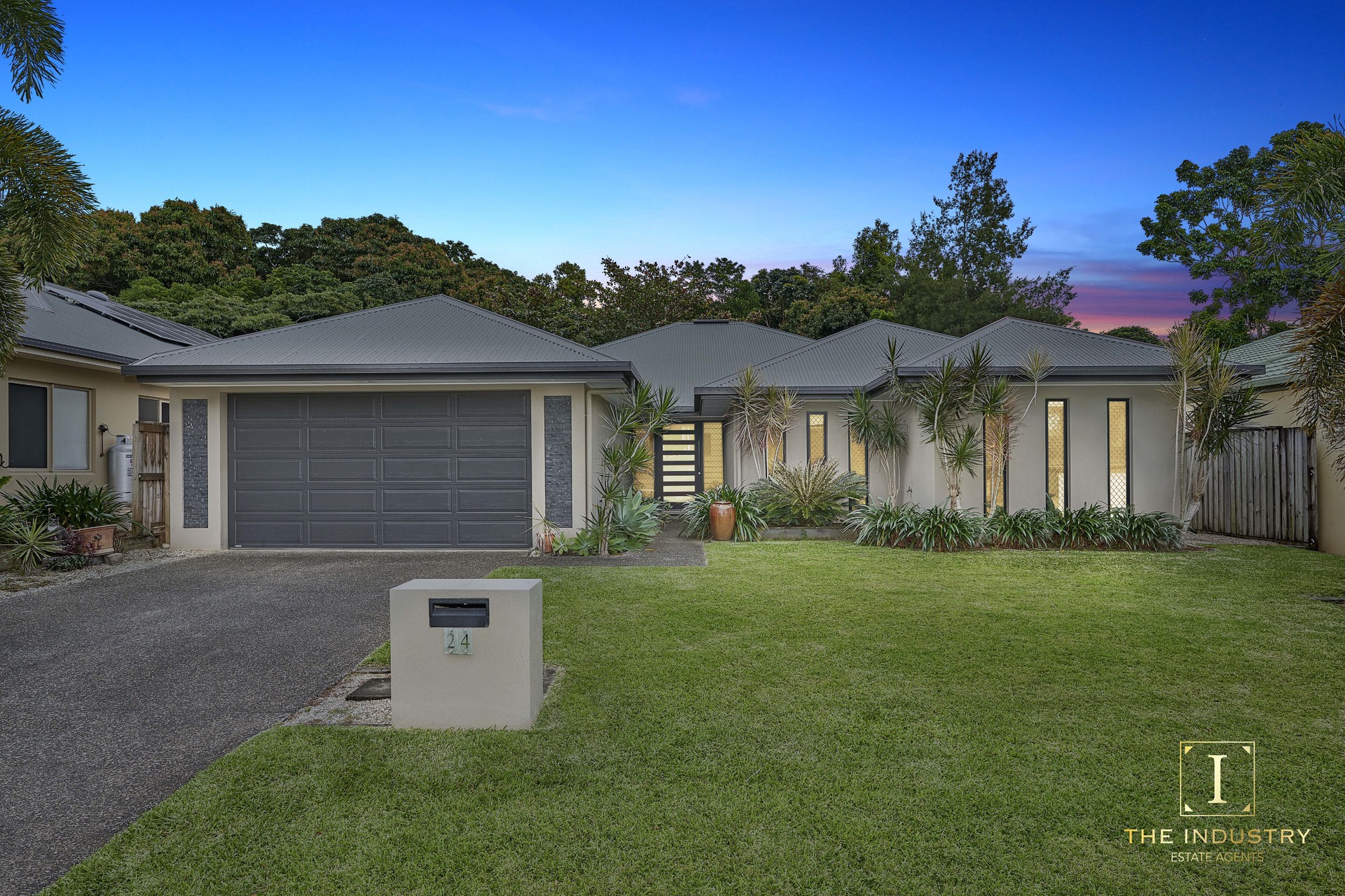 24 Greenvale Close, Smithfield, QLD 4878 AUS