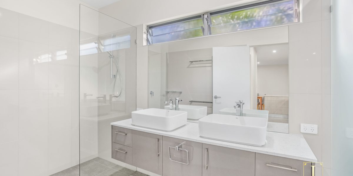 15 Onyx Street, Clifton Beach, QLD 4879 AUS