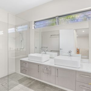 15 Onyx Street, Clifton Beach, QLD 4879 AUS