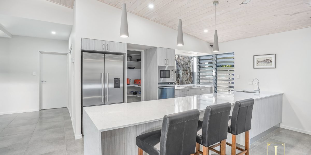 15 Onyx Street, Clifton Beach, QLD 4879 AUS