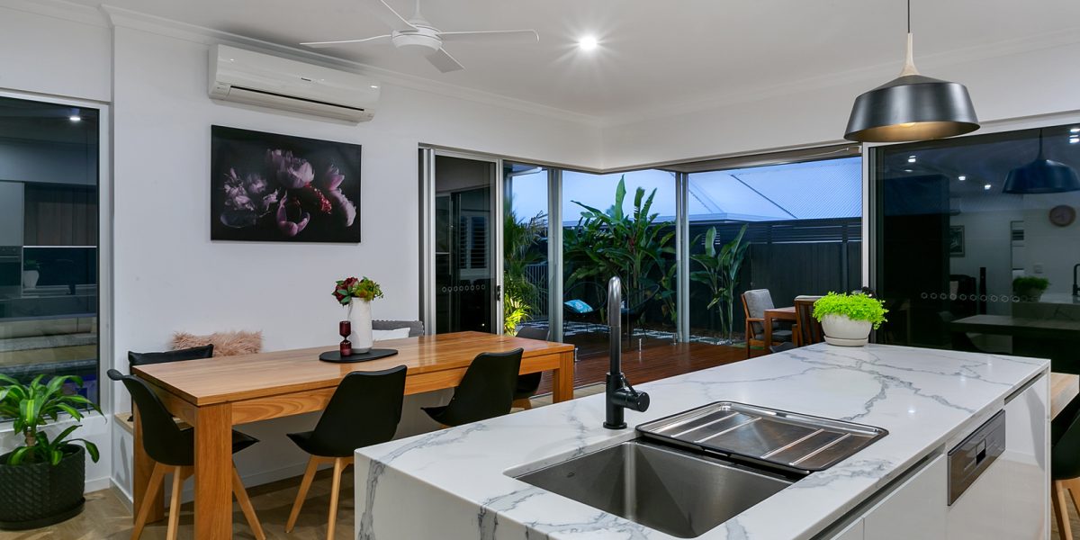 4 Yumbabulla Green, Smithfield, QLD 4878 AUS