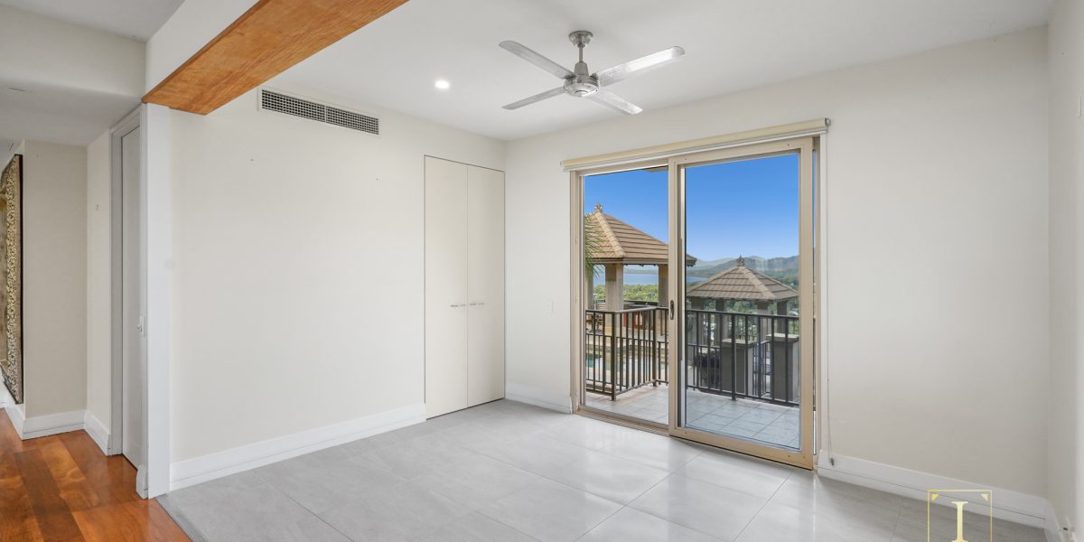 7/11 Colonel Cummings Drive, Palm Cove, QLD 4879 AUS