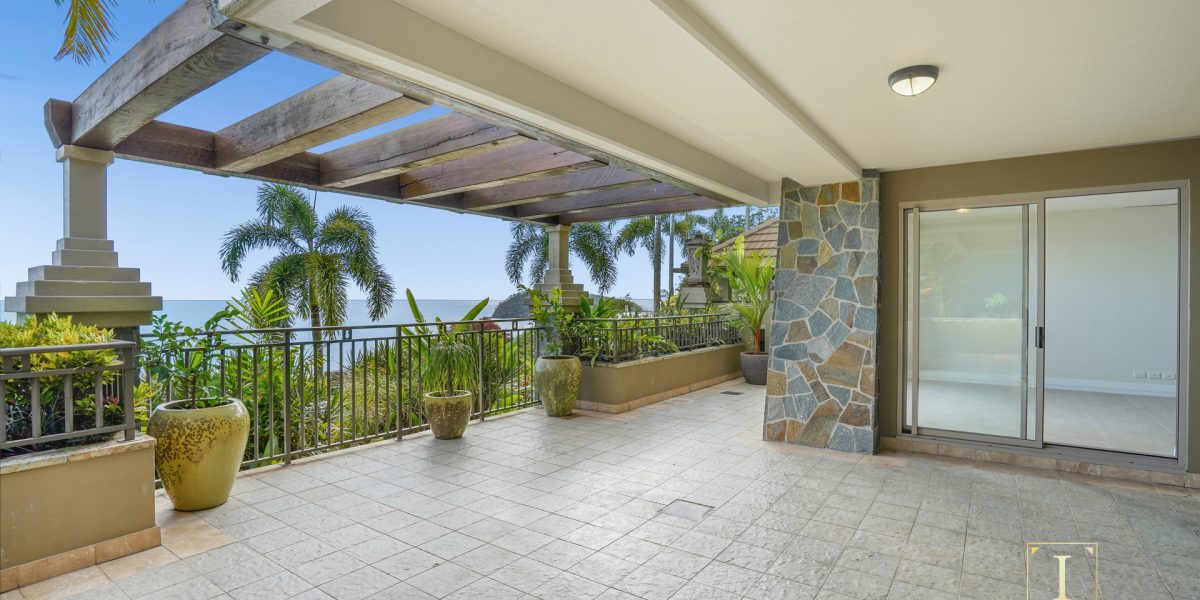 7/11 Colonel Cummings Drive, Palm Cove, QLD 4879 AUS