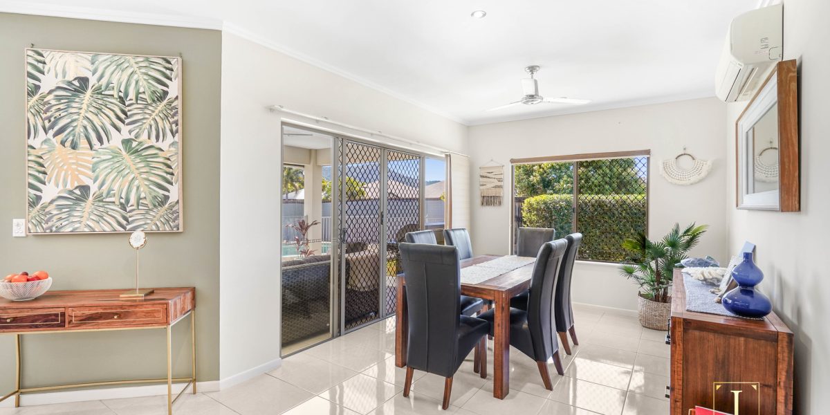 27 Hetherton Street, Smithfield, QLD 4878 AUS