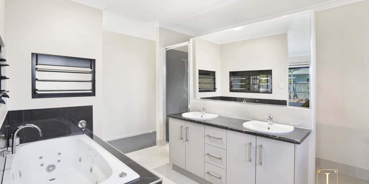 42 Canopys Edge Boulevard, Smithfield, QLD 4878 AUS