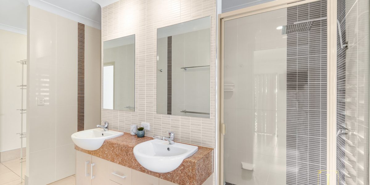 19 Lagoon Drive, Trinity Beach, QLD 4879 AUS