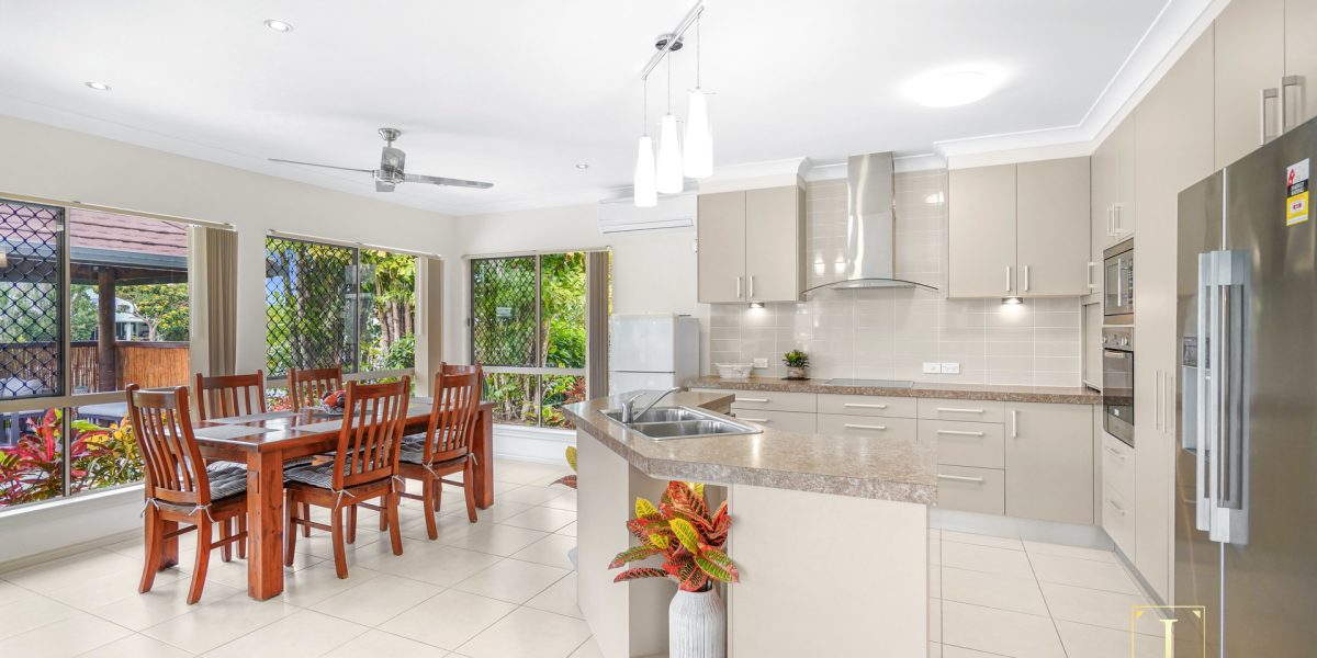 19 Lagoon Drive, Trinity Beach, QLD 4879 AUS