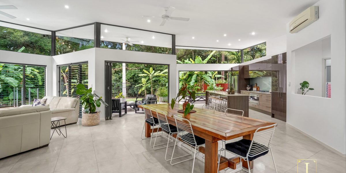 19 Litara Court, Palm Cove, QLD 4879 AUS