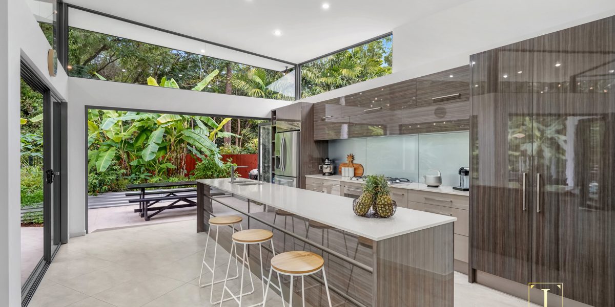 19 Litara Court, Palm Cove, QLD 4879 AUS