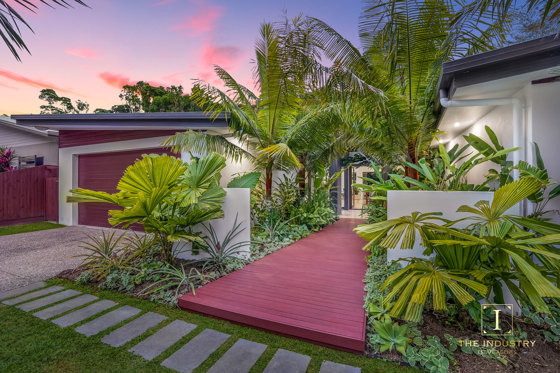 19 Litara Court, Palm Cove, QLD 4879 AUS