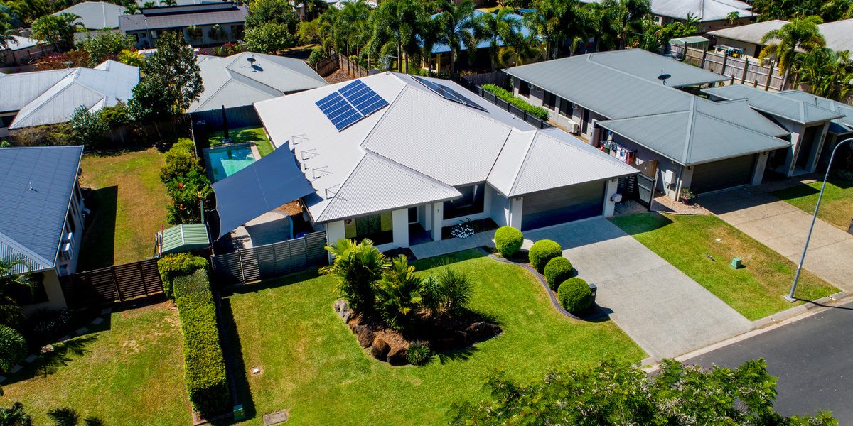 7 Bromell Close, Redlynch, QLD 4870 AUS