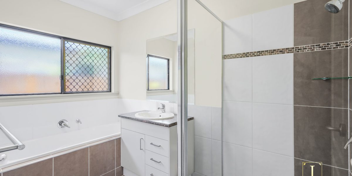 21 Moojeeba Way, Trinity Park, QLD 4879 AUS
