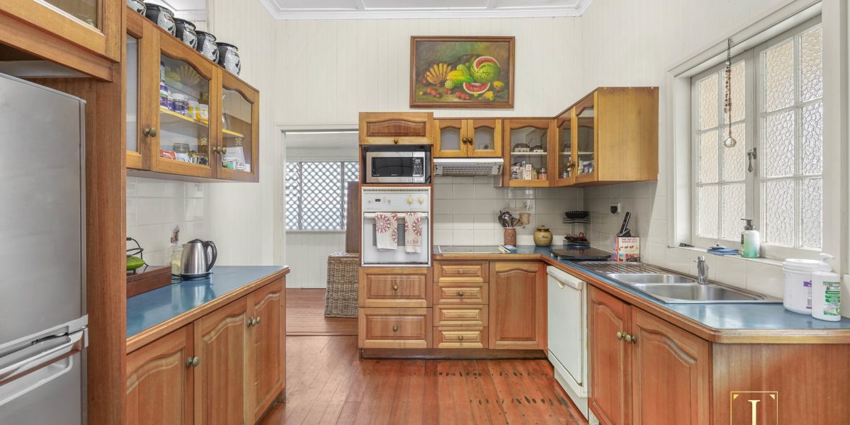 70 Digger Street, Cairns North, QLD 4870 AUS