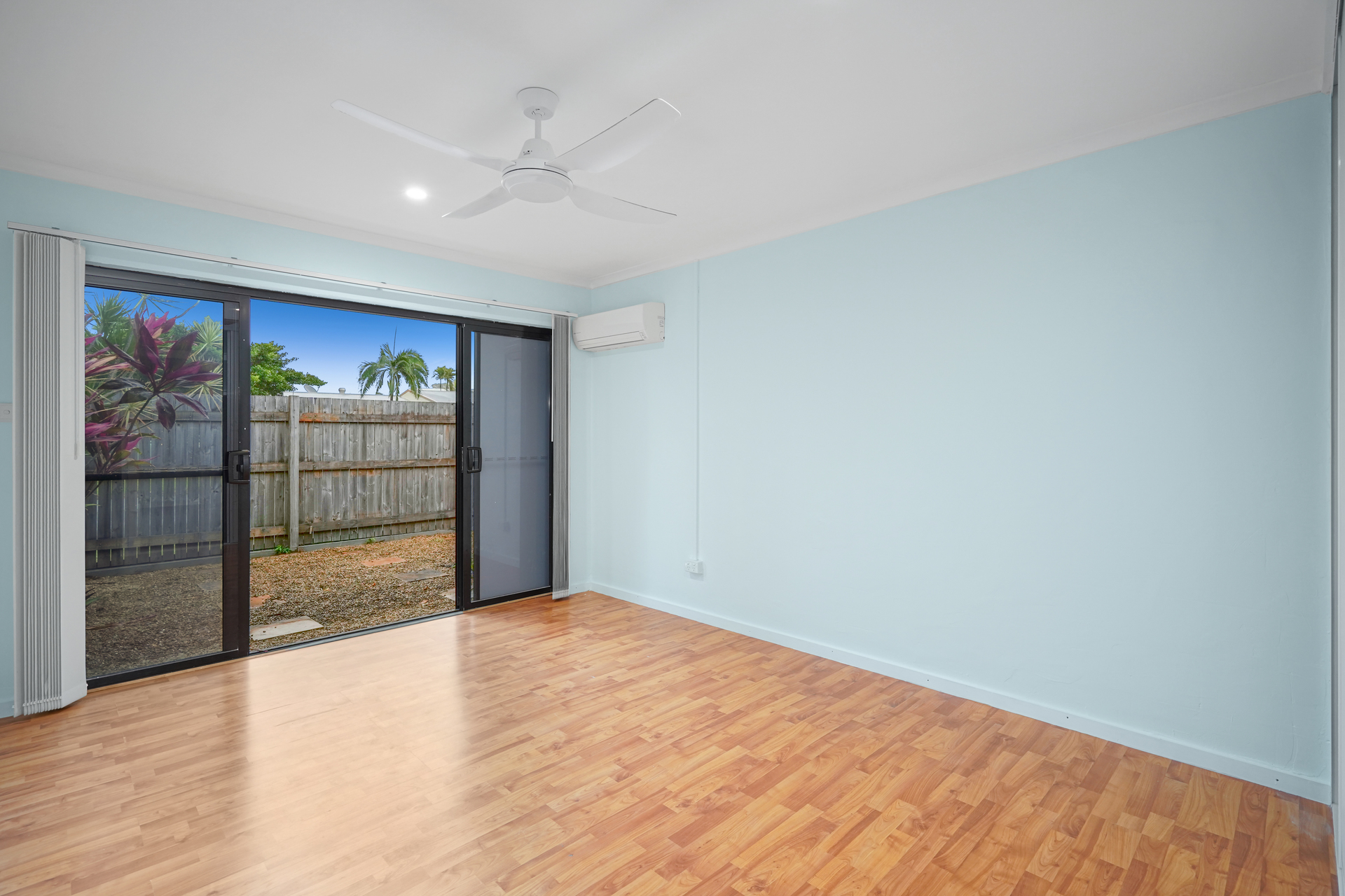 2/100 Trinity Beach Road, Trinity Beach, QLD 4879 AUS