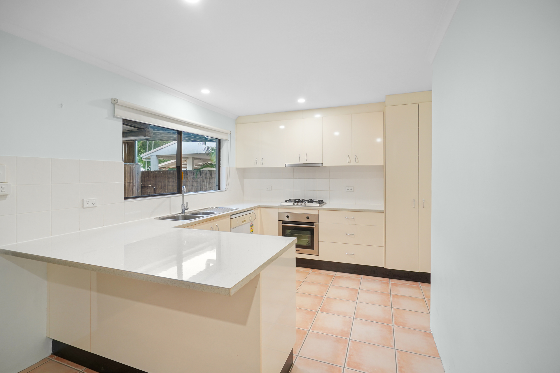 2/100 Trinity Beach Road, Trinity Beach, QLD 4879 AUS