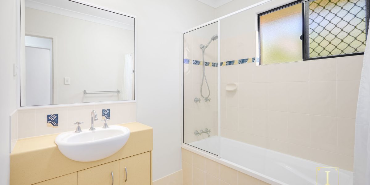 5 Alva Close, Kewarra Beach, QLD 4879 AUS