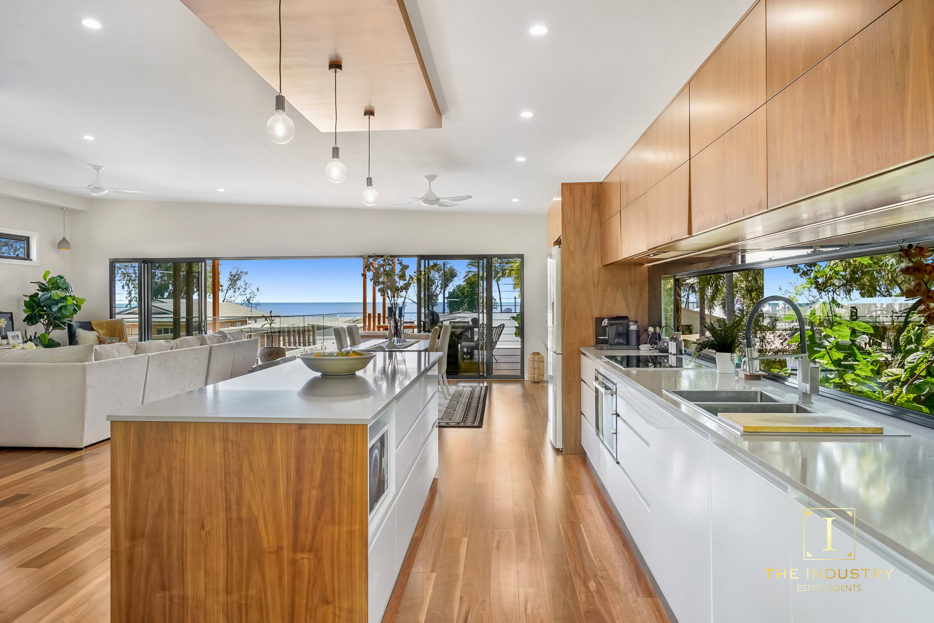 47B Arlington Esplanade, Clifton Beach, QLD 4879 AUS