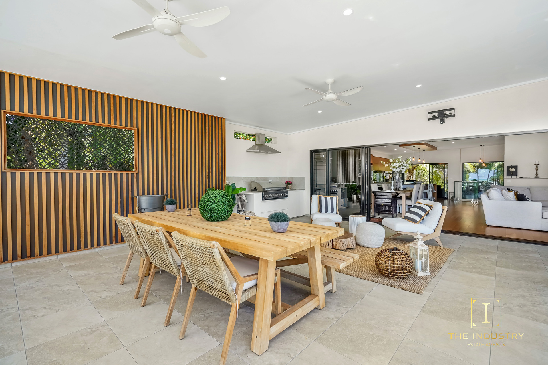 47B Arlington Esplanade, Clifton Beach, QLD 4879 AUS