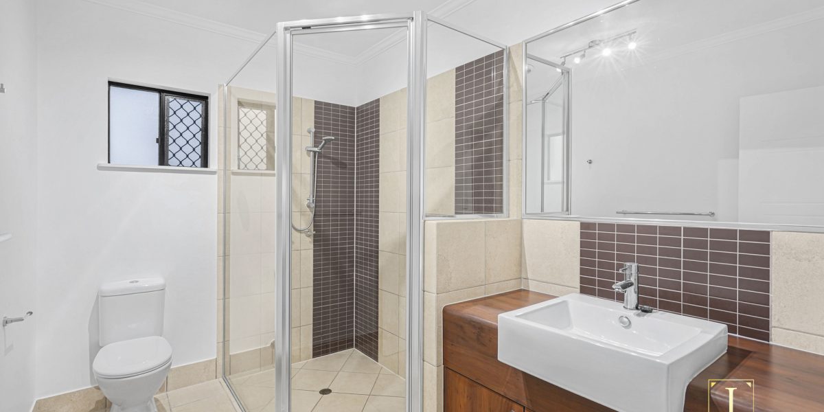 54 Leonard Street, Kewarra Beach, QLD 4879 AUS